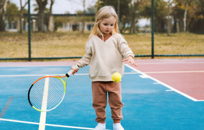 Дитячий теніс — з чого почати та як розвивати навички